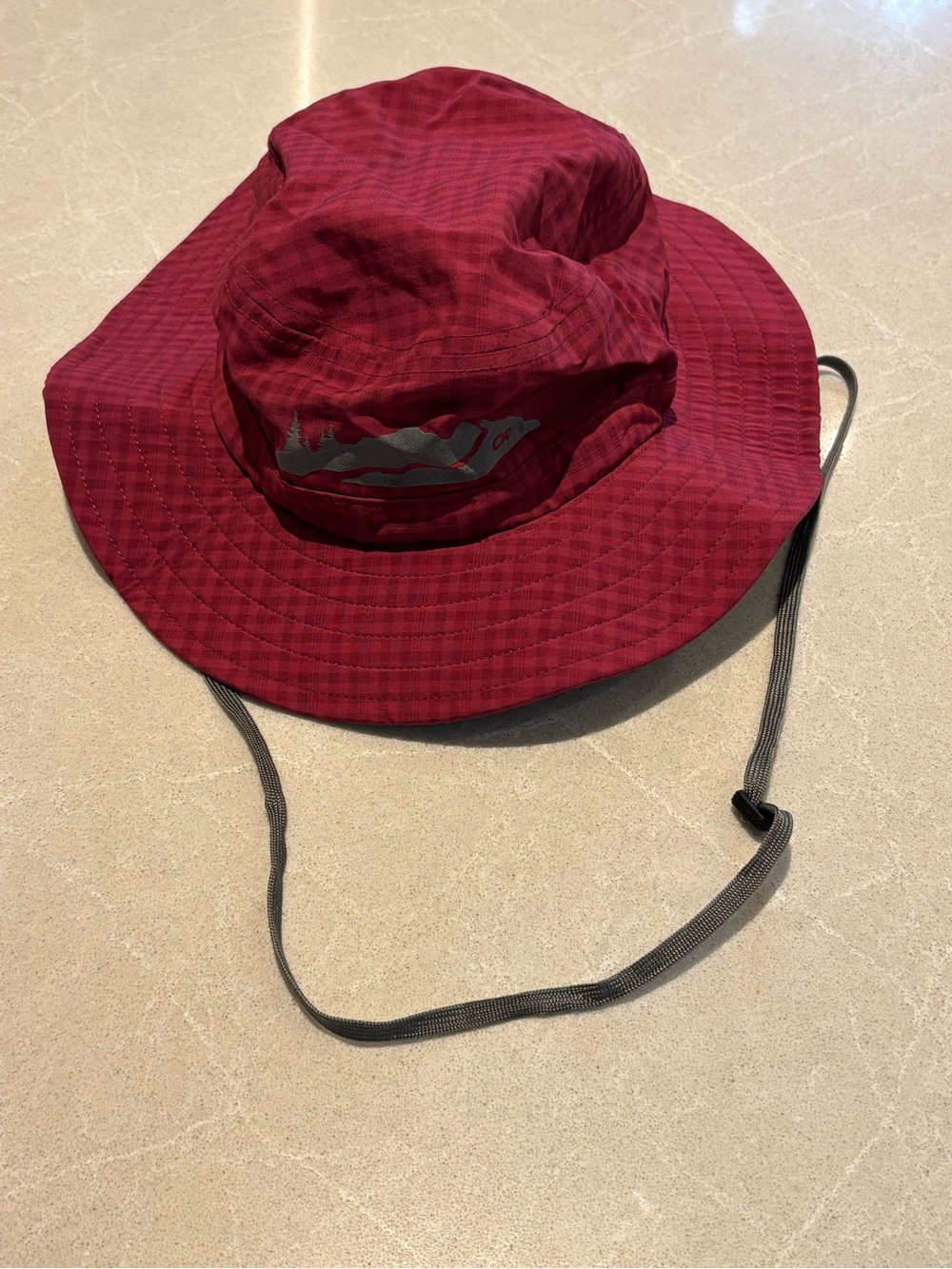 Outdoor Research Toddler Sun Bucket Hat Red Adjustable 1-3Y with Chin Strap